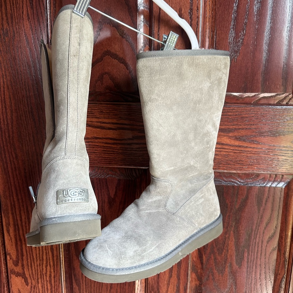 EUC UGG Grey 13” Ladies Boots Size 8